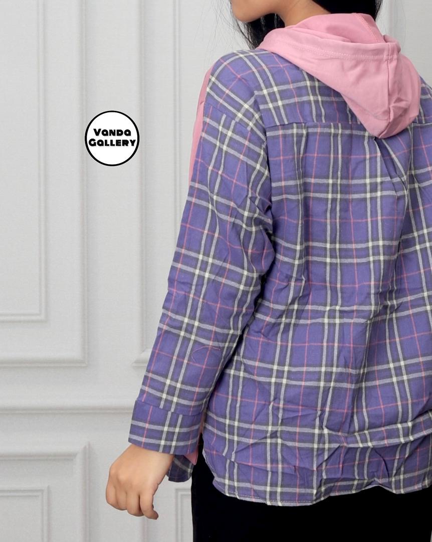 هودی کلاه دار