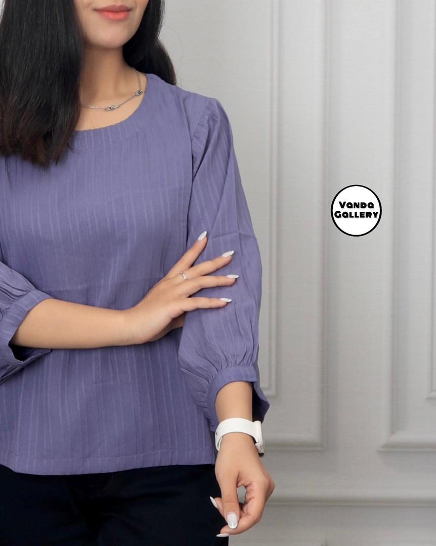 بلوز ابر و بادی